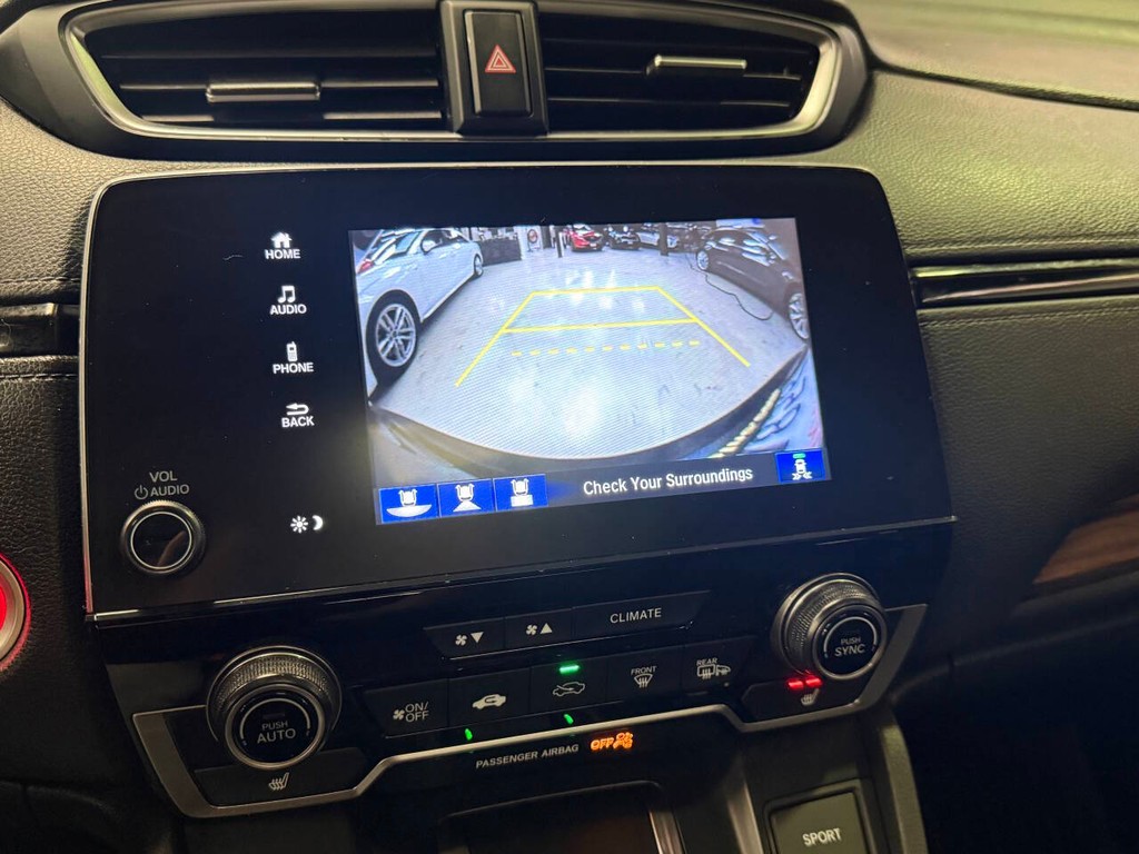 Honda CR-V Hybrid Vehicle Full-screen Gallery Image 17