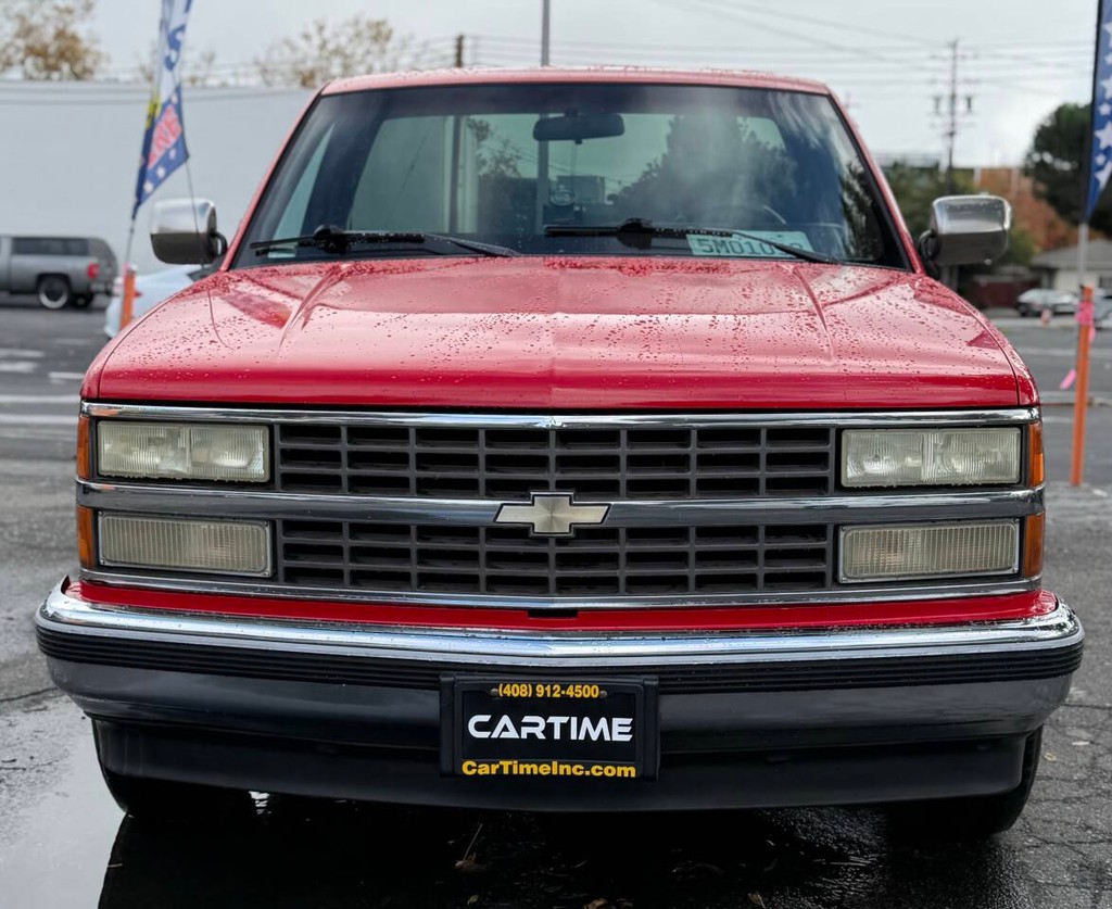 Chevrolet C/K 1500 Series Vehicle Full-screen Gallery Image 03