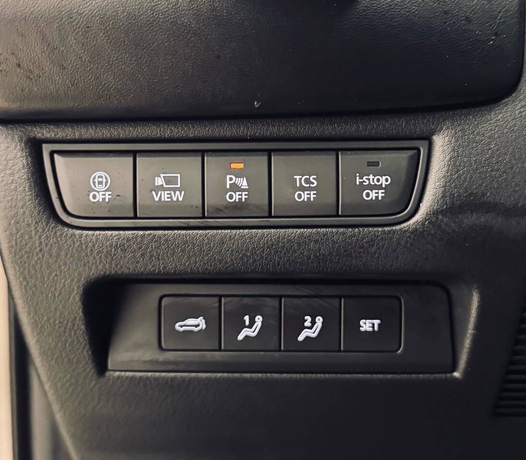 Mazda CX-50 Vehicle Full-screen Gallery Image 14