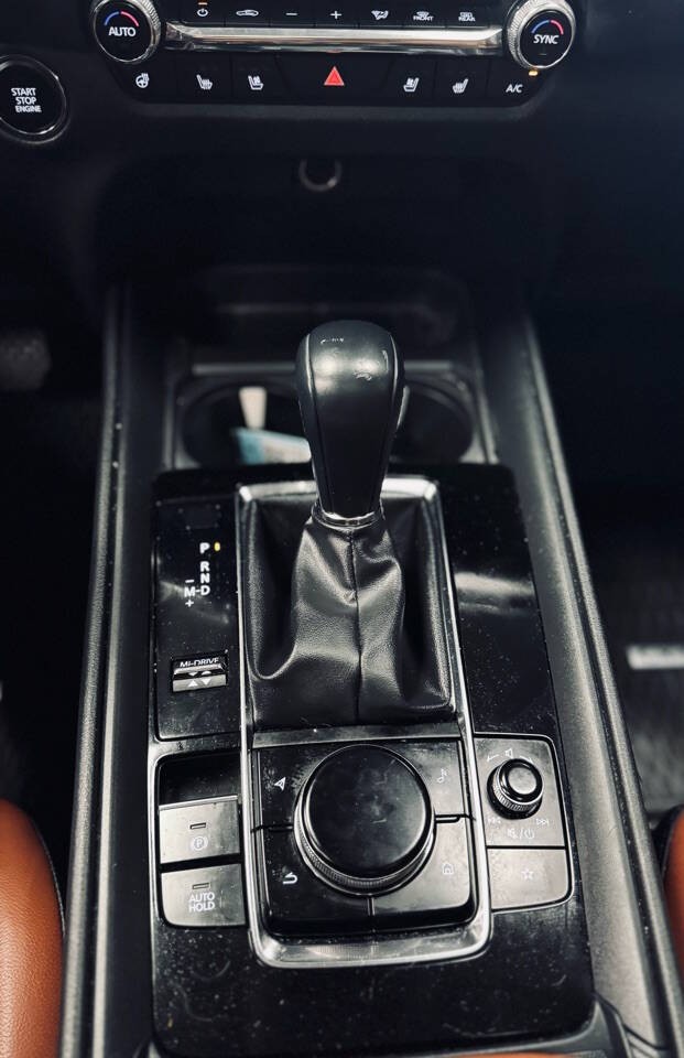 Mazda CX-50 Vehicle Full-screen Gallery Image 15