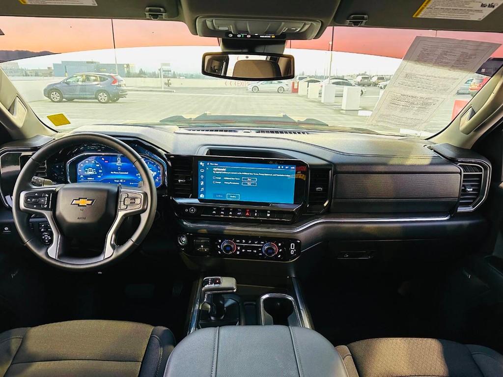 Chevrolet Silverado 1500 Vehicle Full-screen Gallery Image 08