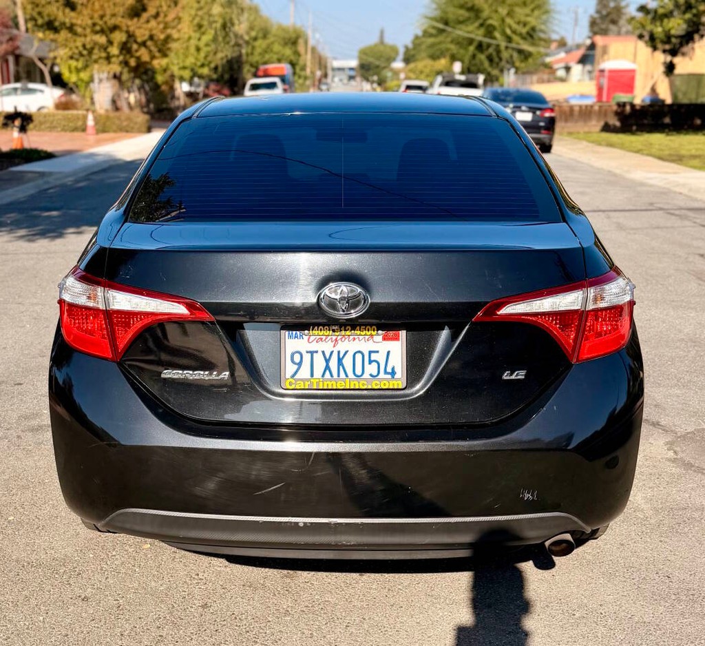 Toyota Corolla Vehicle Full-screen Gallery Image 07