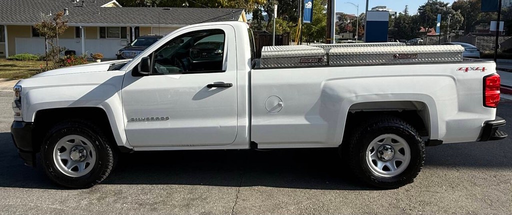 Chevrolet Silverado 1500 Vehicle Full-screen Gallery Image 04