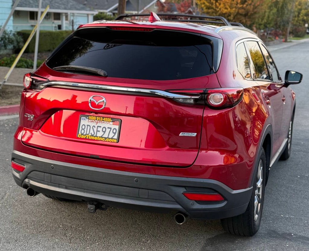 Mazda CX-9 Vehicle Full-screen Gallery Image 06