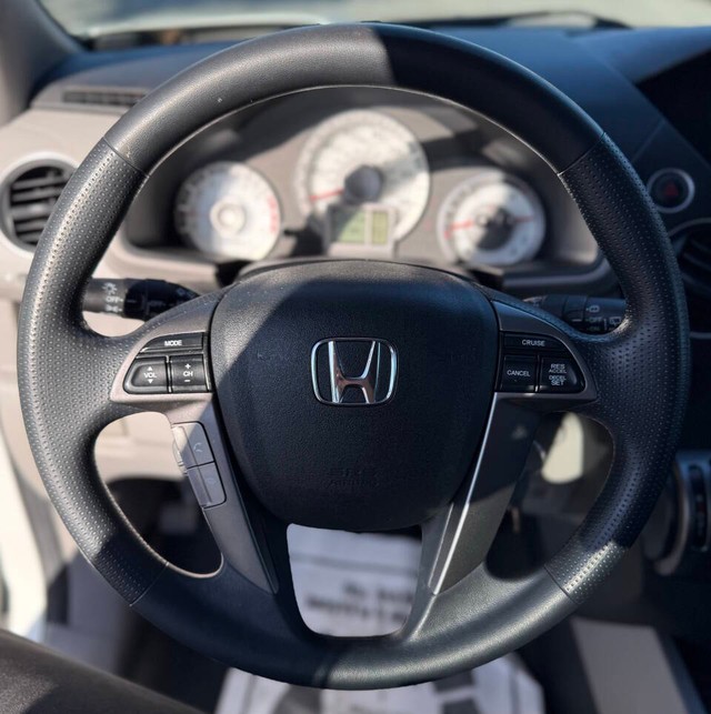 Honda Pilot Vehicle Full-screen Gallery Image 10