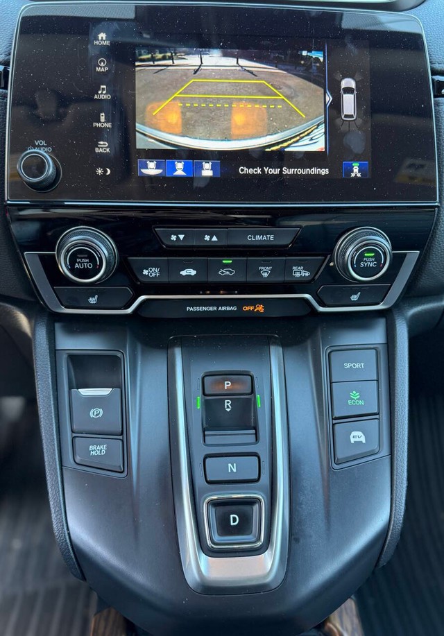 Honda CR-V Hybrid Vehicle Full-screen Gallery Image 11