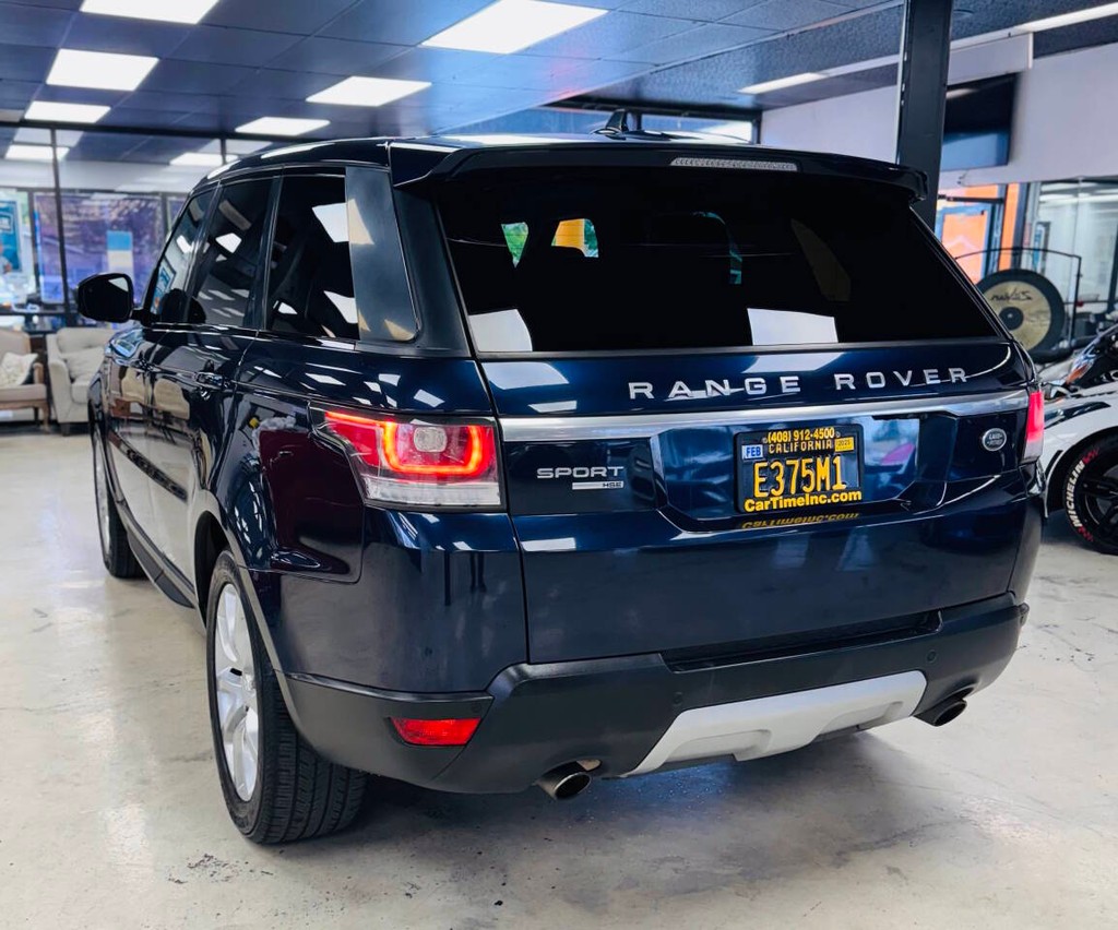 Land Rover Range Rover Sport Vehicle Full-screen Gallery Image 05