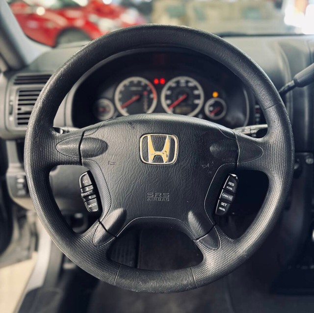 Honda CR-V Vehicle Full-screen Gallery Image 09