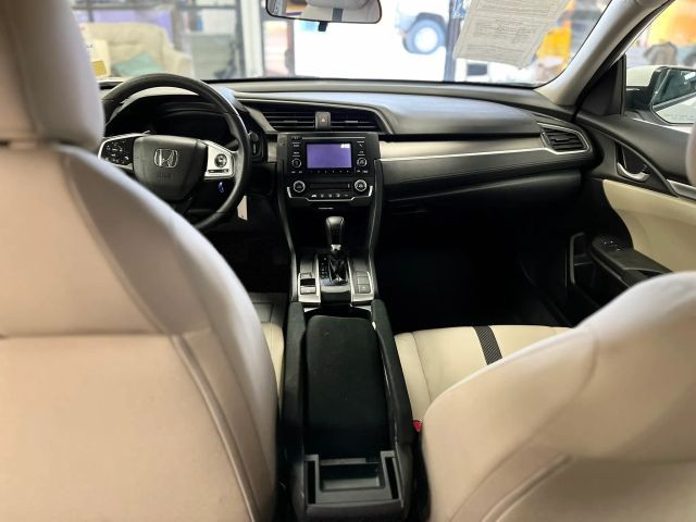 Honda Civic Sedan Vehicle Full-screen Gallery Image 09