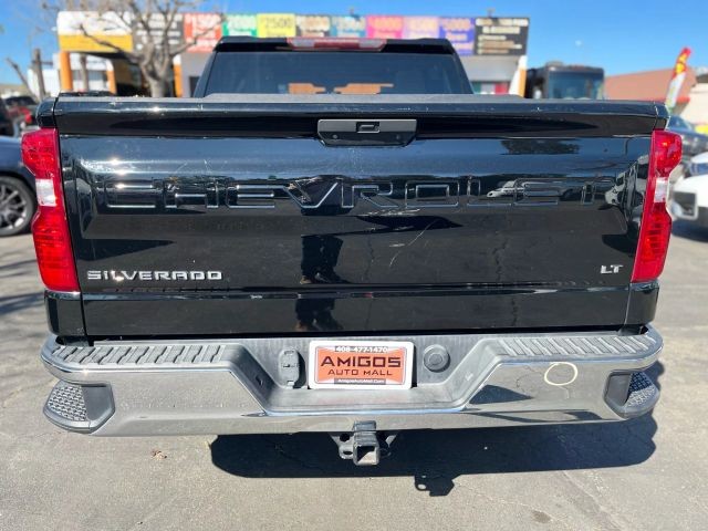 Chevrolet Silverado Vehicle Full-screen Gallery Image 04