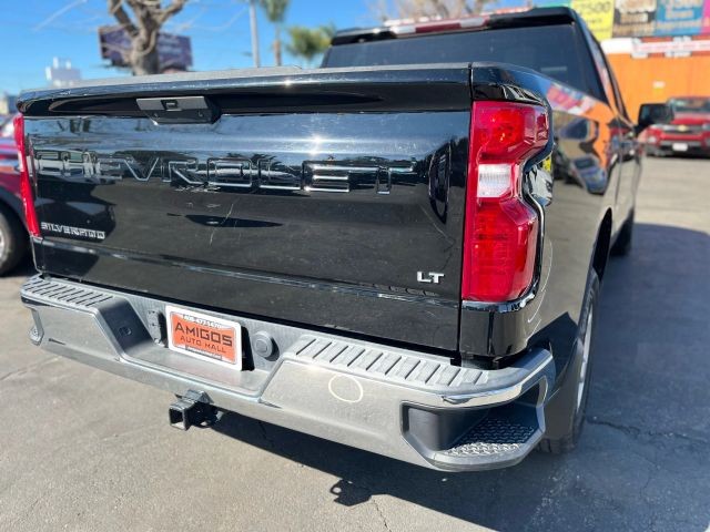 Chevrolet Silverado Vehicle Full-screen Gallery Image 05