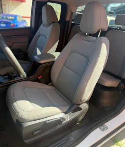 Chevrolet Colorado E Vehicle Full-screen Gallery Image 09