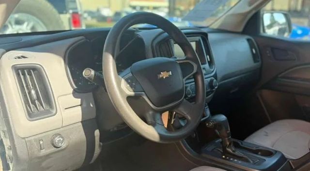 Chevrolet Colorado E Vehicle Full-screen Gallery Image 11