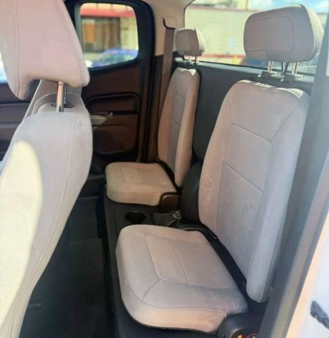 Chevrolet Colorado E Vehicle Full-screen Gallery Image 13