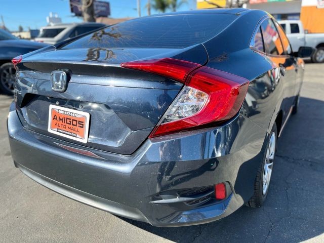 Honda Civic Vehicle Full-screen Gallery Image 05