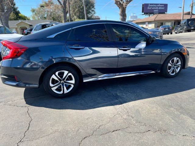 Honda Civic Vehicle Full-screen Gallery Image 06