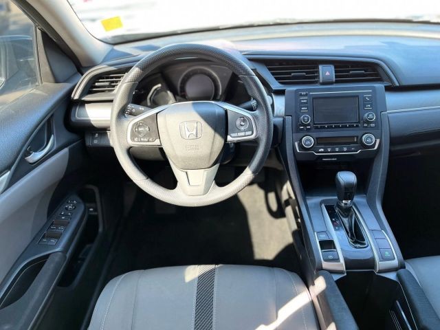 Honda Civic Vehicle Full-screen Gallery Image 10