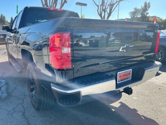 Chevrolet Silverado Vehicle Full-screen Gallery Image 03