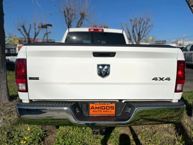 Ram 1500 Class Vehicle Full-screen Gallery Image 03