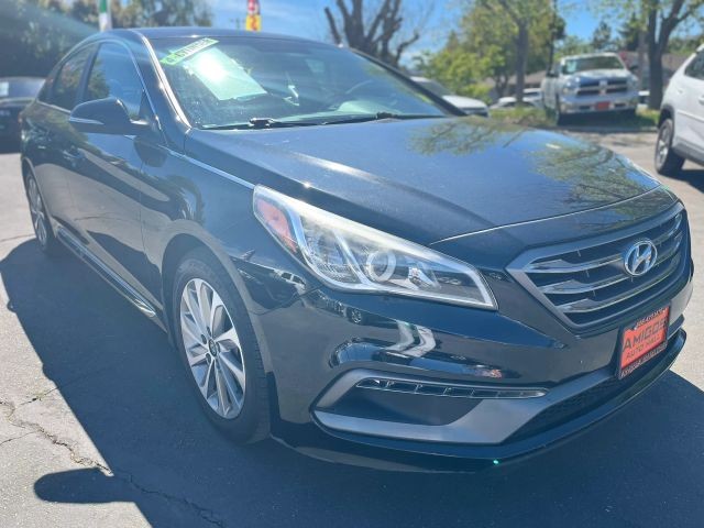 Hyundai Sonata Vehicle Full-screen Gallery Image 07