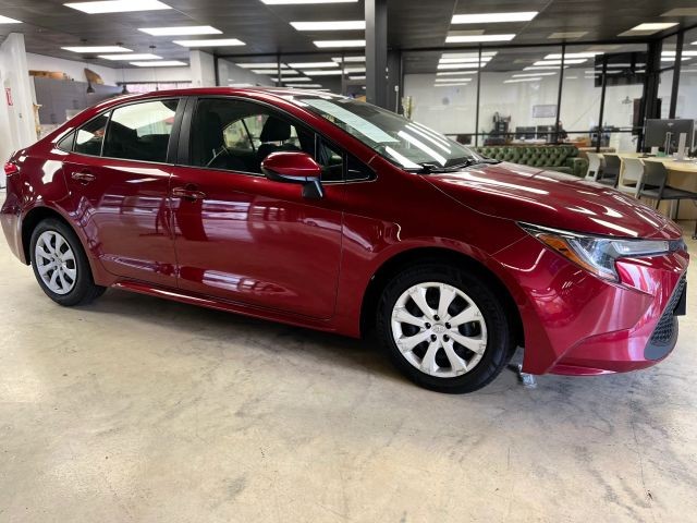 Toyota Corolla Vehicle Full-screen Gallery Image 06