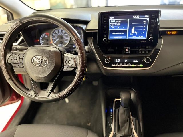 Toyota Corolla Vehicle Full-screen Gallery Image 13