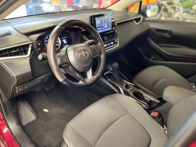 Toyota Corolla Vehicle Full-screen Gallery Image 14