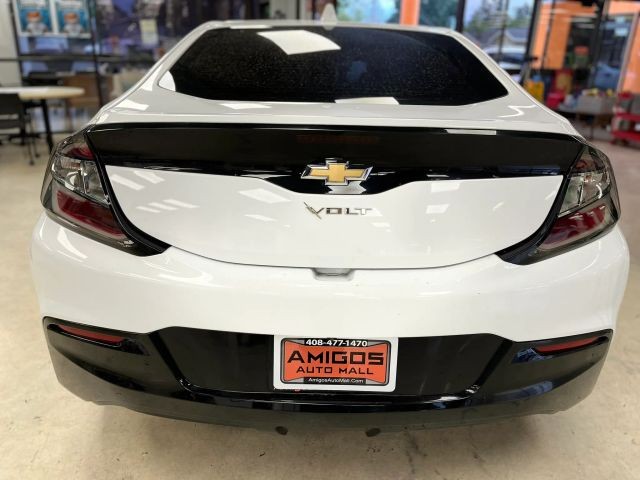 Chevrolet Volt Vehicle Full-screen Gallery Image 04