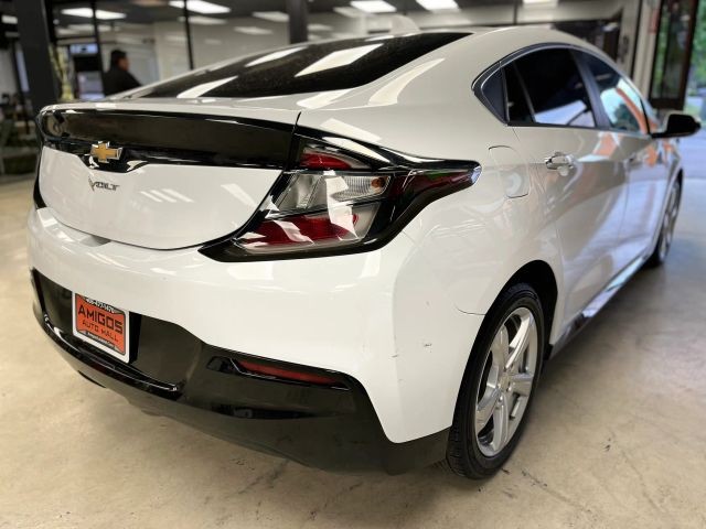 Chevrolet Volt Vehicle Full-screen Gallery Image 05