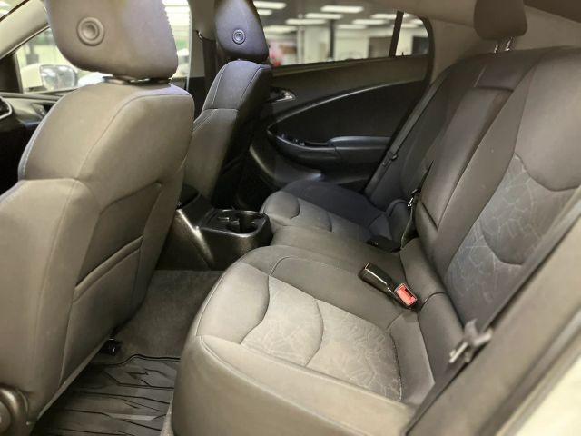 Chevrolet Volt Vehicle Full-screen Gallery Image 08