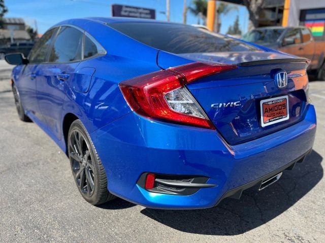 Honda Civic Sedan Vehicle Full-screen Gallery Image 03