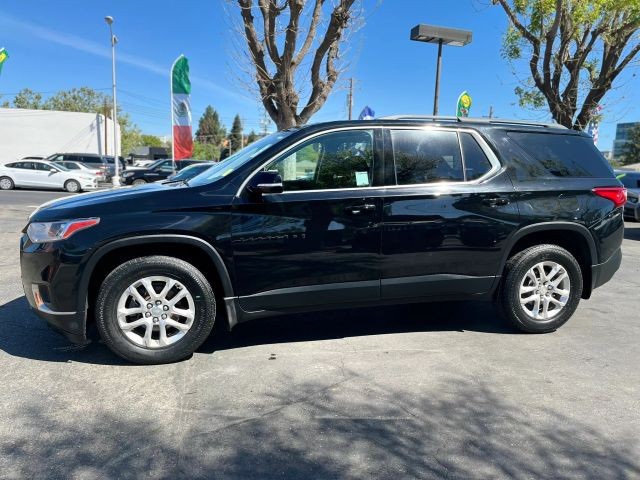 Chevrolet Traverse Vehicle Full-screen Gallery Image 02