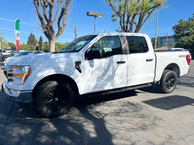 Ford F-150 Vehicle Full-screen Gallery Image 02