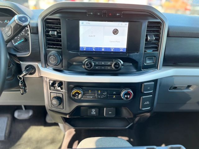 Ford F-150 Vehicle Full-screen Gallery Image 13