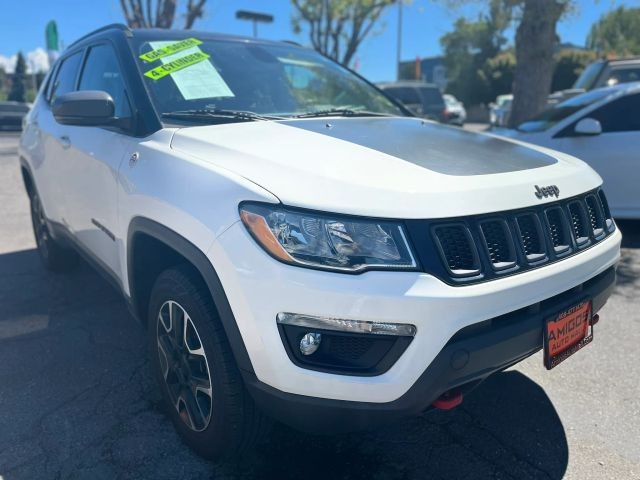 Jeep Compass Vehicle Full-screen Gallery Image 07