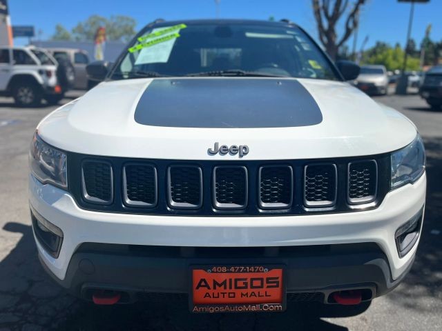 Jeep Compass Vehicle Full-screen Gallery Image 08
