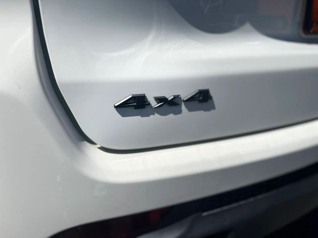 Jeep Compass Vehicle Full-screen Gallery Image 10