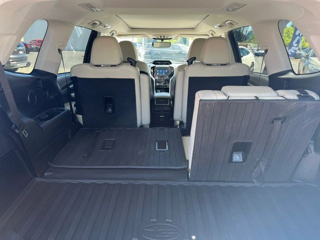 Subaru Ascent Vehicle Full-screen Gallery Image 09