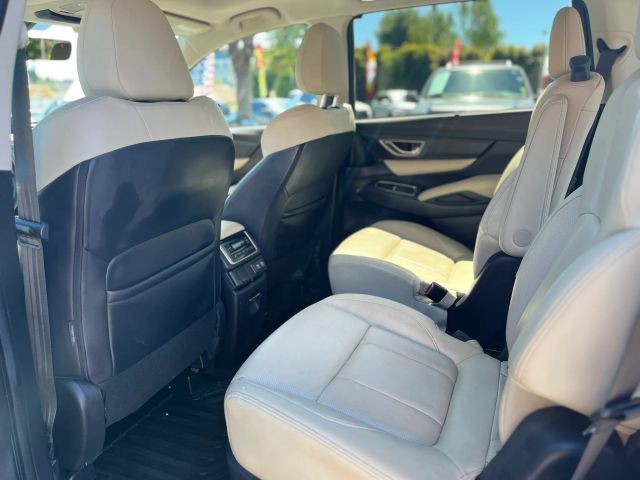 Subaru Ascent Vehicle Full-screen Gallery Image 10