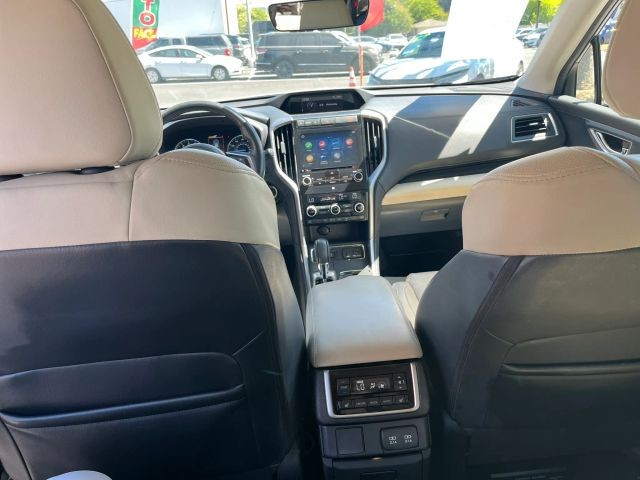 Subaru Ascent Vehicle Full-screen Gallery Image 11