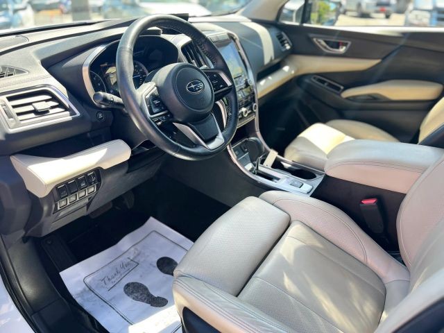 Subaru Ascent Vehicle Full-screen Gallery Image 15