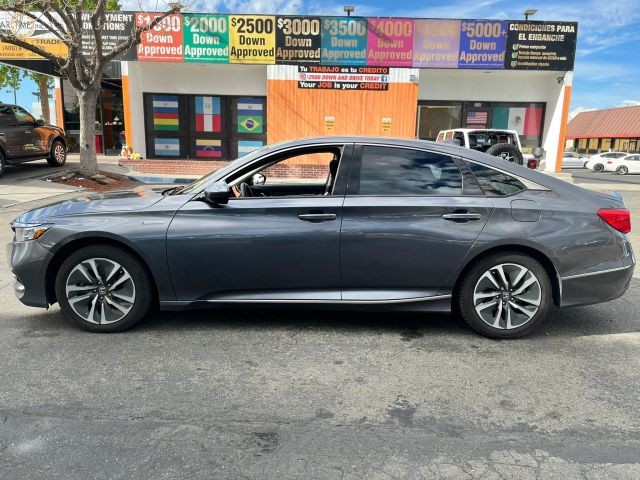 Honda Accord Hybrid Vehicle Full-screen Gallery Image 02