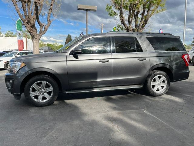 Ford Expedition Max Vehicle Full-screen Gallery Image 02