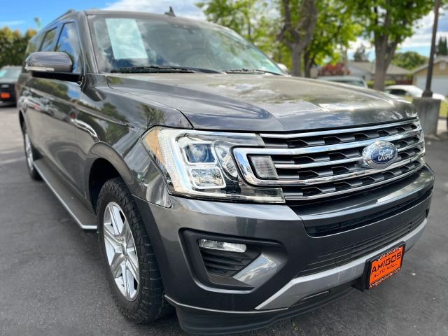 Ford Expedition Max Vehicle Full-screen Gallery Image 07