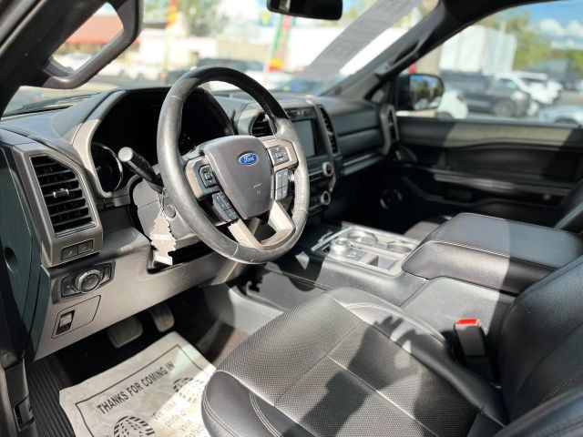 Ford Expedition Max Vehicle Full-screen Gallery Image 12