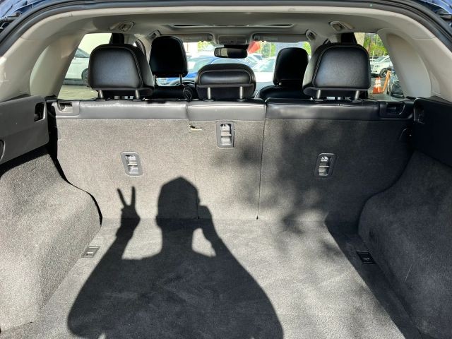 Mazda CX-5 Vehicle Full-screen Gallery Image 12