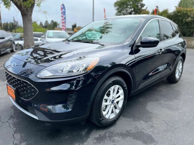 Ford Escape Vehicle Full-screen Gallery Image 02