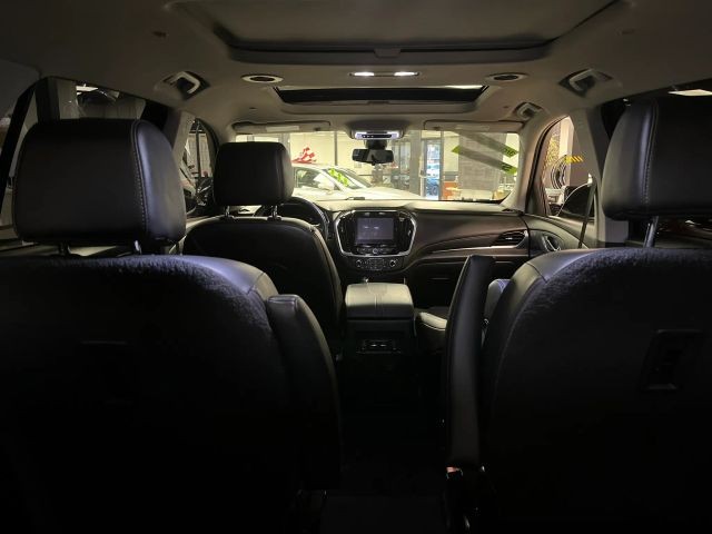 Chevrolet Traverse Vehicle Full-screen Gallery Image 11