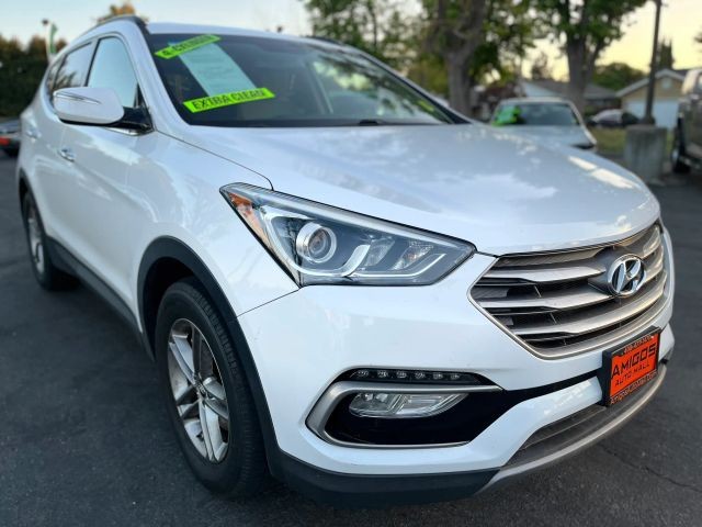 Hyundai Santa Fe Sport Vehicle Full-screen Gallery Image 07