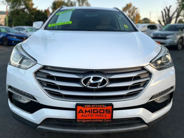 Hyundai Santa Fe Sport Vehicle Full-screen Gallery Image 08